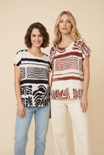 Load image into Gallery viewer, Abstract Print Linen-Blend Blouse (4 Color Options)