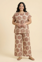 Load image into Gallery viewer, Block-Print Floral Modest Loungewear Set (4 Color Options)