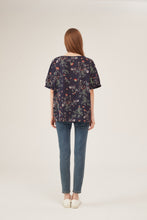 Load image into Gallery viewer, Dark Floral Print Puff-Sleeve Loose Blouse