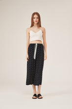 Load image into Gallery viewer, Navy Mini-Print Scalloped-Hem Cropped Pants