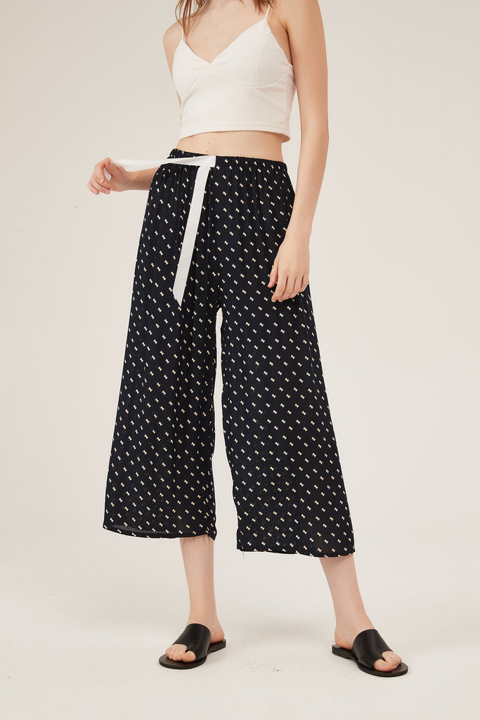 Navy Mini-Print Scalloped-Hem Cropped Pants