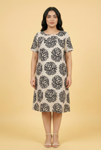 Load image into Gallery viewer, Botanical-Print Loose-Fit Midi Dress (4 Color Options)