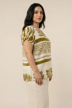 Load image into Gallery viewer, Abstract Print Linen-Blend Blouse (4 Color Options)