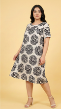 Load image into Gallery viewer, Botanical-Print Loose-Fit Midi Dress (4 Color Options)