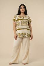 Load image into Gallery viewer, Abstract Print Linen-Blend Blouse (4 Color Options)