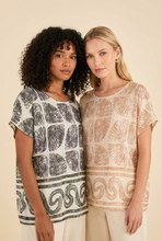 Load image into Gallery viewer, Marina Scallop Print Blouse (4 Color Options)